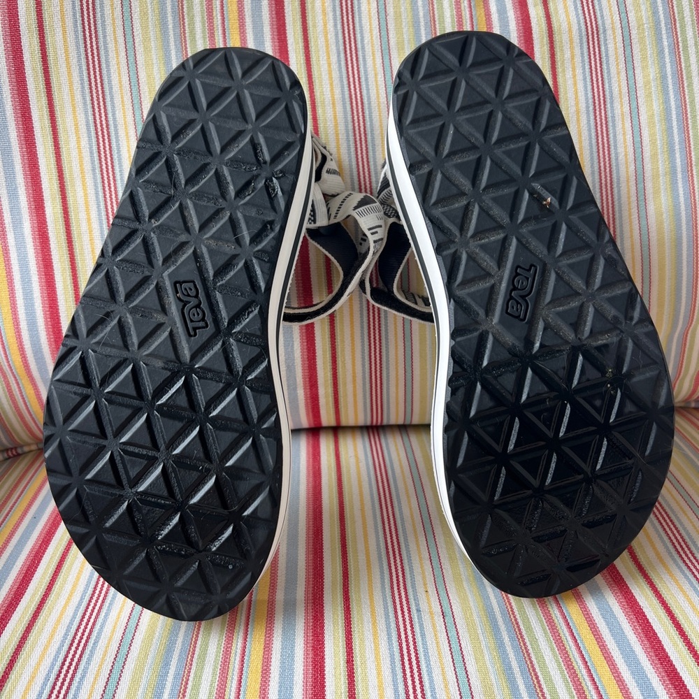 Teva platform Black and White Sandals - Picture 4 of 7